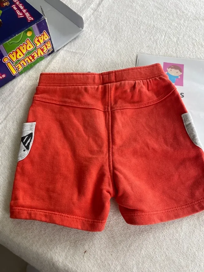 Short Kiabi, trois ans - photo numéro 7