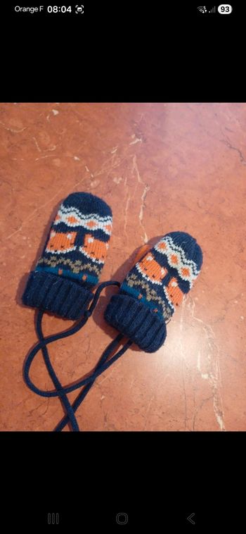 Paire de moufles taille 2 / 3 ans