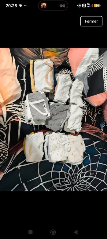 Lot de body, pyjama et bonnets 