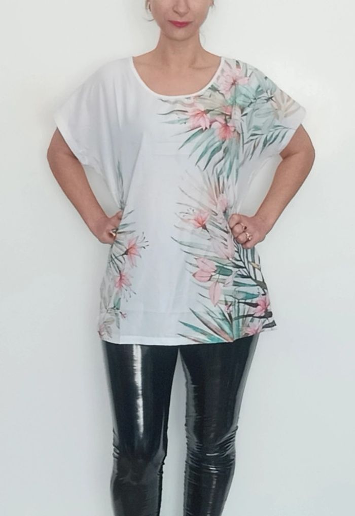 T-shirt été fluide fleuri Atlas taille 46/48 - photo numéro 7