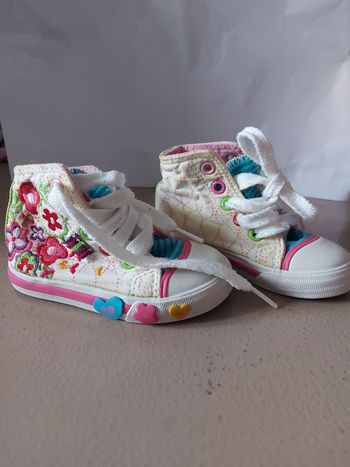 Chaussure montante