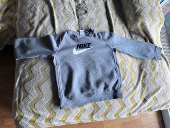 Sweat gris