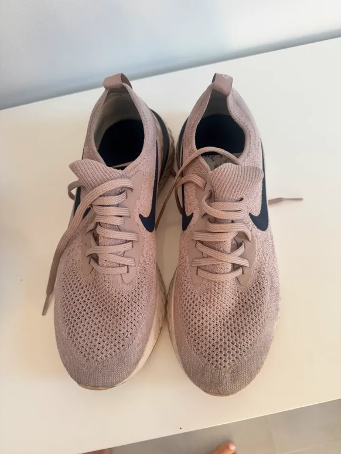 Chaussure running course à pied Nike Epic React Flyknit – Taille 42 – Très bon état - photo numéro 2