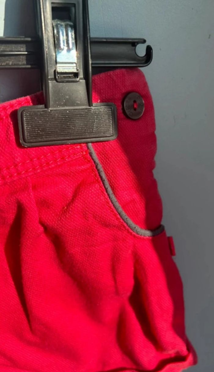 🔴 Short rouge Obaïbi – 12 mois – Très bon état 👶 - photo numéro 5