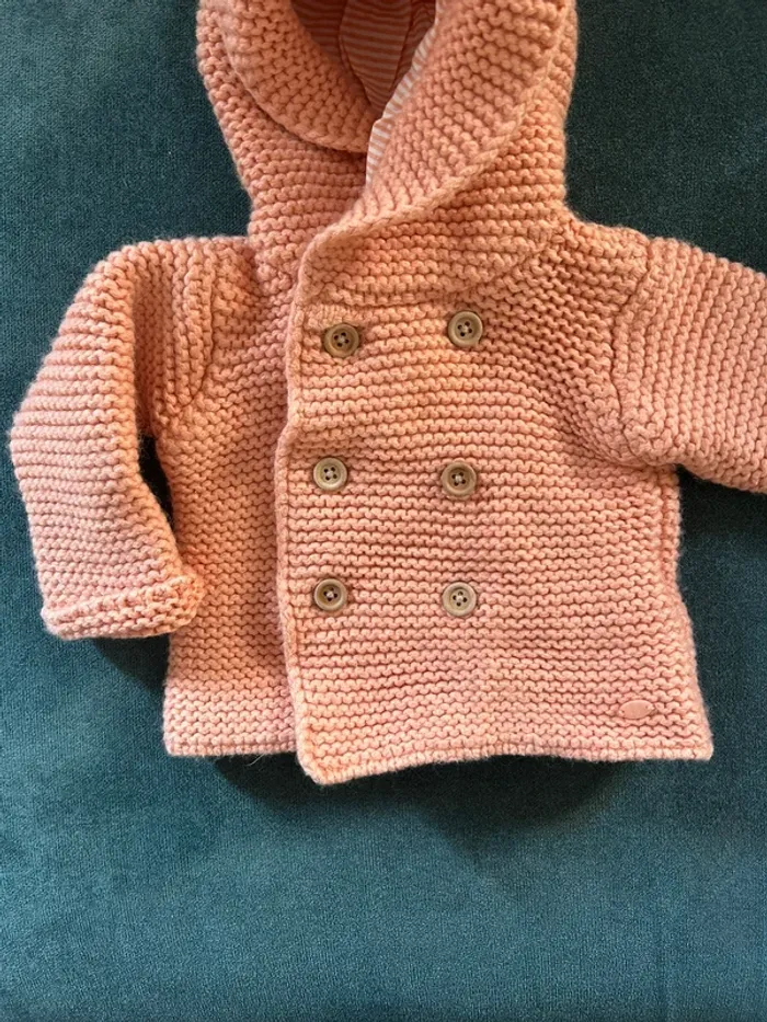 Très joli manteau cyrillus 3 mois parfait état - photo numéro 3