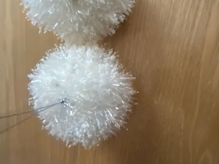 Lot de 2 grosses boules blanches - photo numéro 2