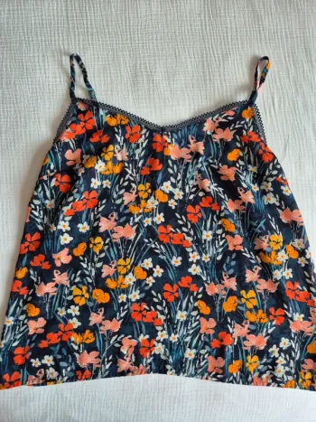 Débardeur fleuri bleu marine Camaïeu taille L