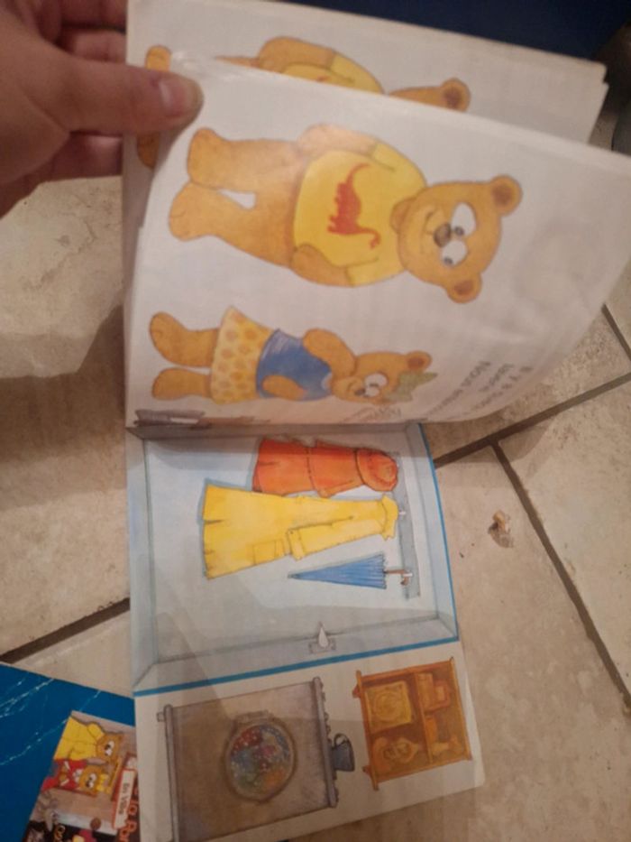 Lot de 3 livre qui est derrière la porte - photo numéro 4