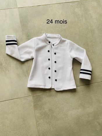 Veste idéale cérémonie 24 mois neuve  Blanc et bleu marine