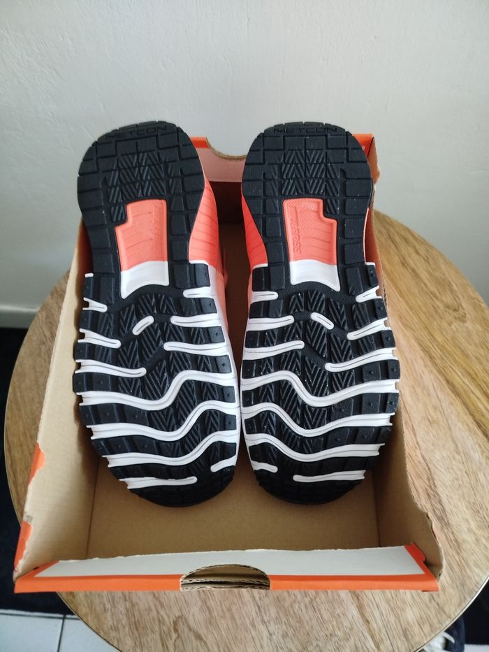 Baskets Nike T 36.5 - photo numéro 8