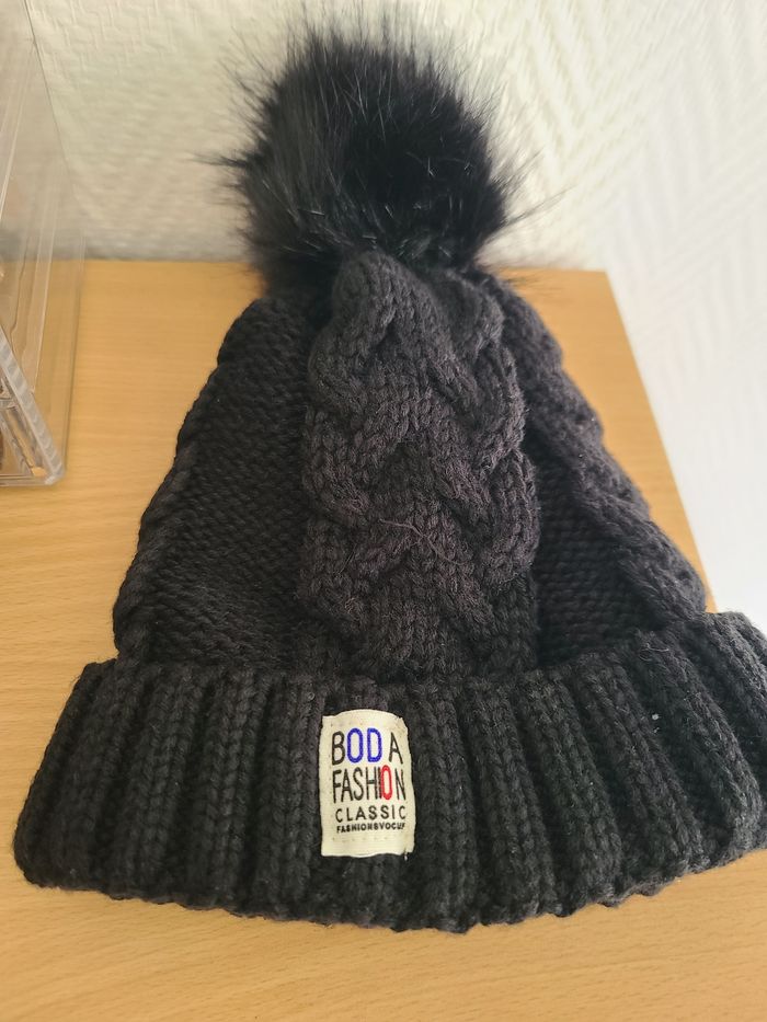 Bonnet - photo numéro 2