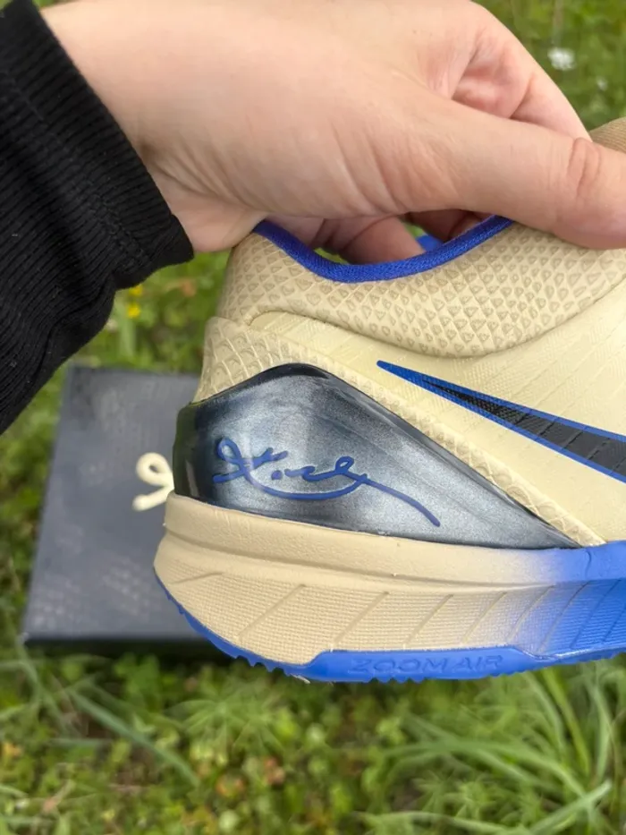 Nike Kobe 4 Proto FCB - FC Barcelona - Taille 42 - photo numéro 8