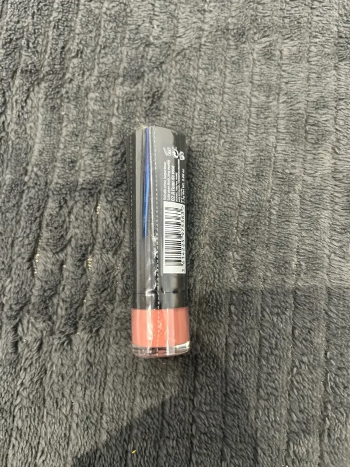 Rouge à lèvres bourjois - photo numéro 2