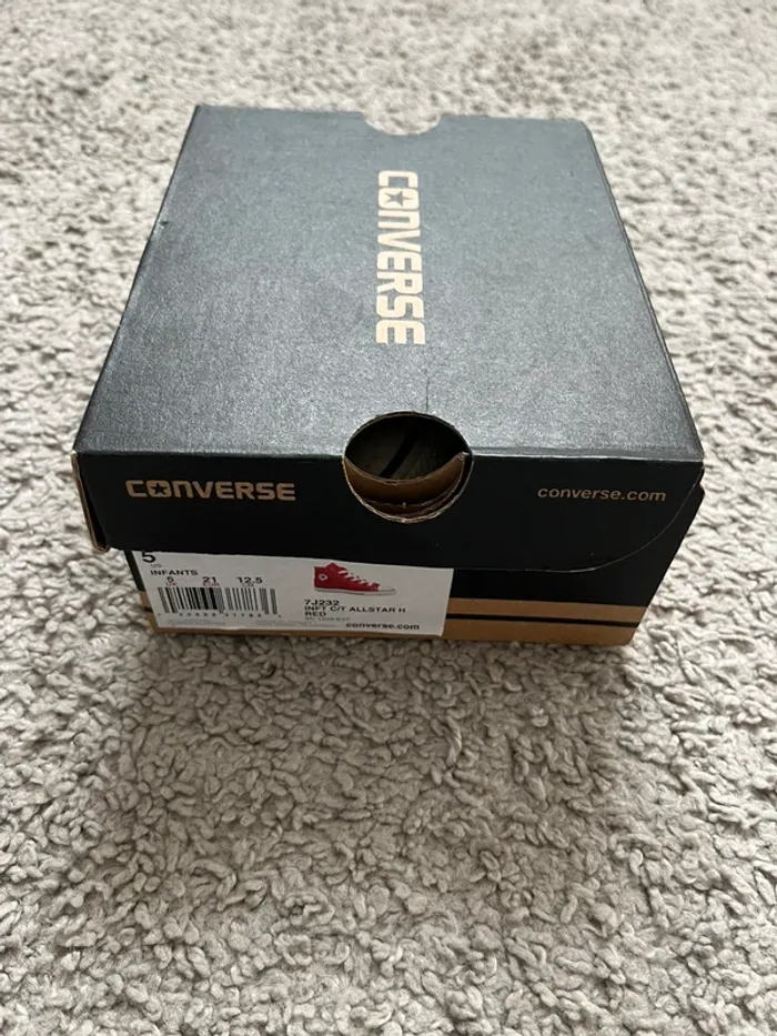 Converses rouge - photo numéro 5