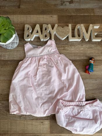 - Robe Obaibi   - 3 mois - Très bon état