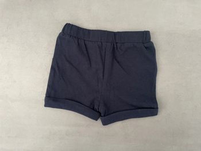 Short bébé garçon état neuf - photo numéro 3