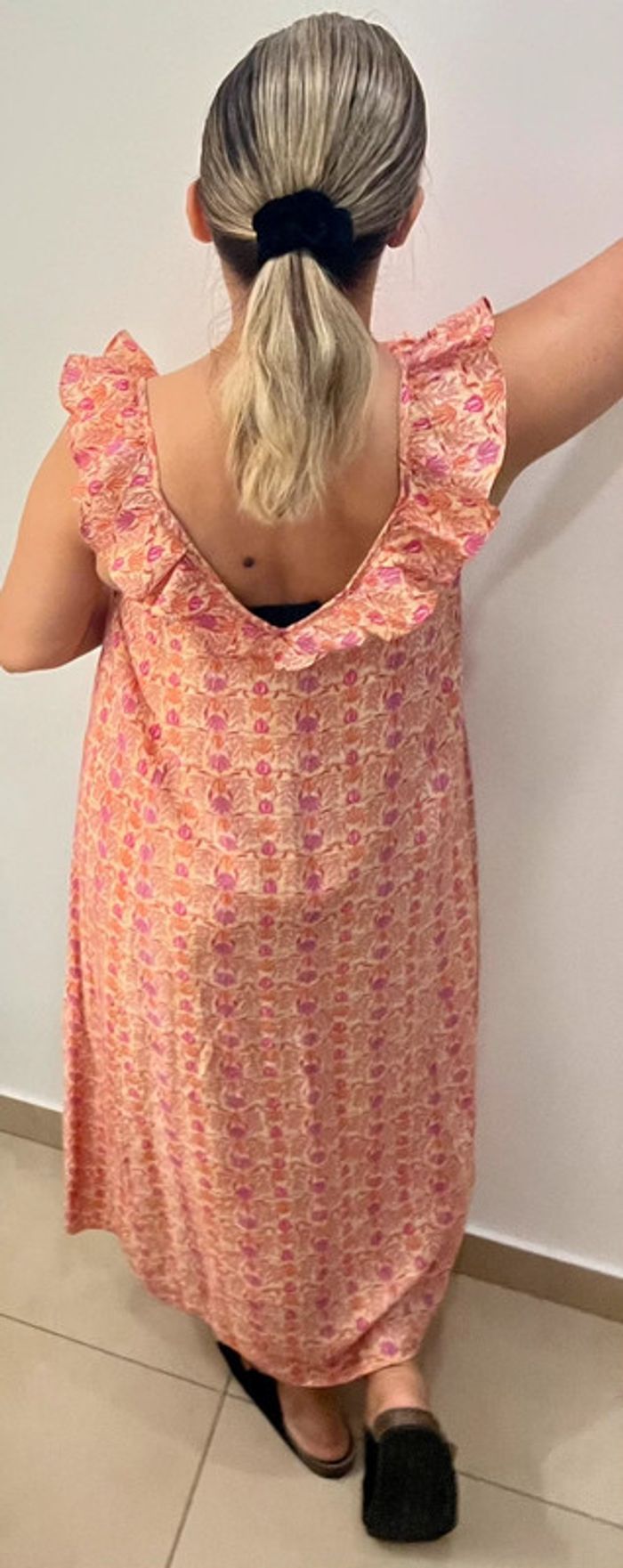 Robe longue fluide avec volant Taille 36-38 - photo numéro 5