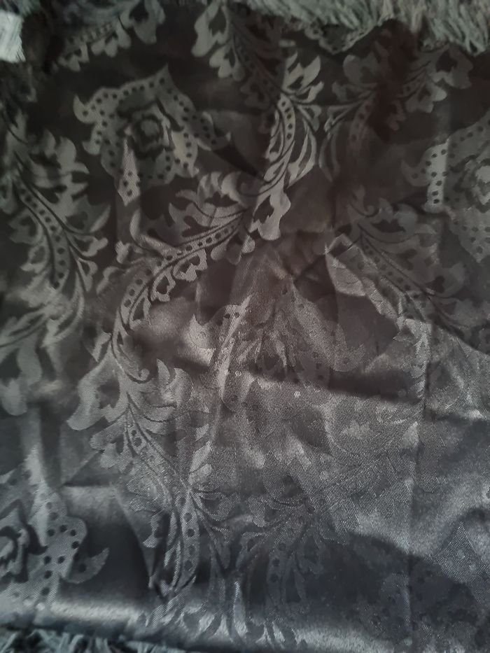 Nappe grise à motifs - photo numéro 2