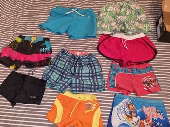 Lot de maillots et shorts de bain