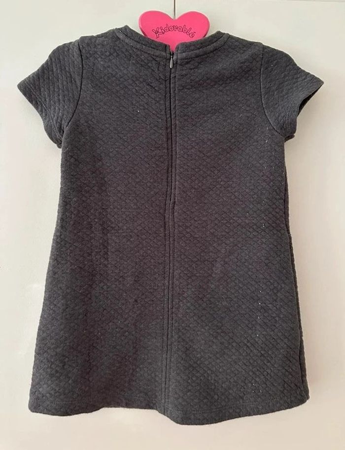 Très jolie robe Okaïdi 4 ans en excellent état - photo numéro 2