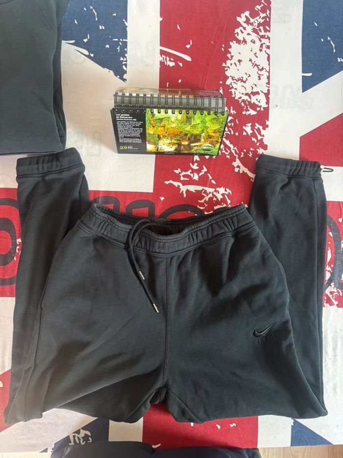 Ensemble Nike logo brodé taille S - photo numéro 15