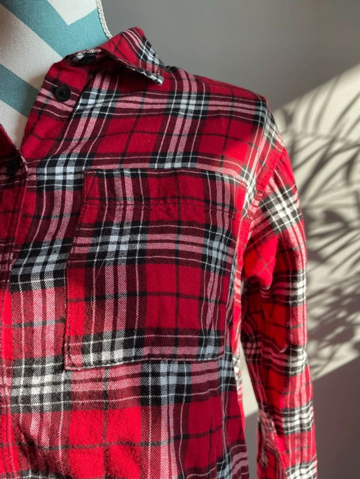 Chemise à carreaux rouge et noire - photo numéro 4