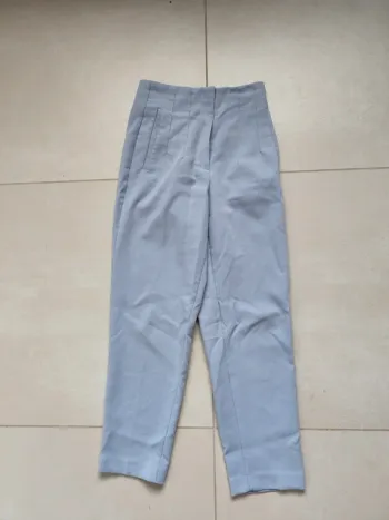 Pantalon ajusté Zara