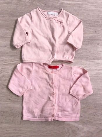 2 gilets roses 3 mois (Obaïbi/Tissaïa)