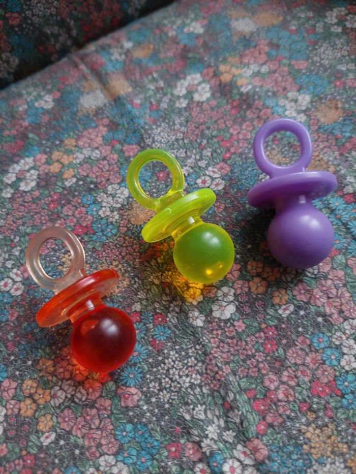Lot de 3 totoches en plastique vintage - photo numéro 2