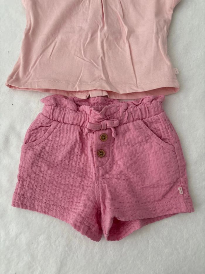 Ensemble rose 3 mois - photo numéro 3