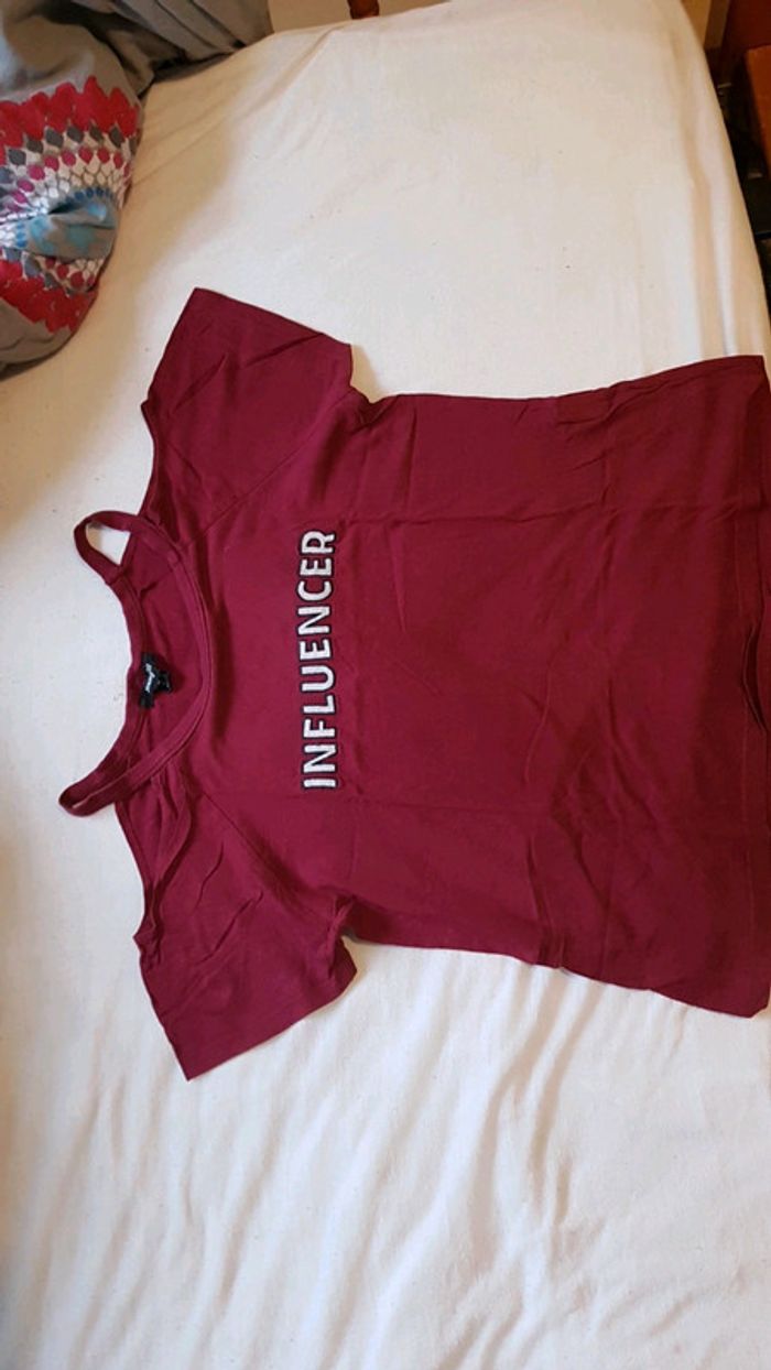 Tee-shirt épaules dénudées