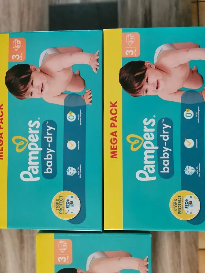 Lot de 3 cartons Pampers Baby dry taille 3- 6 à 10 kg - 112 couches - photo numéro 5
