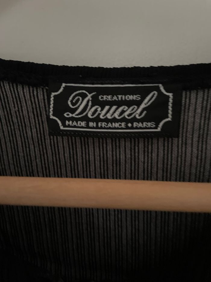 Robe noire - photo numéro 3