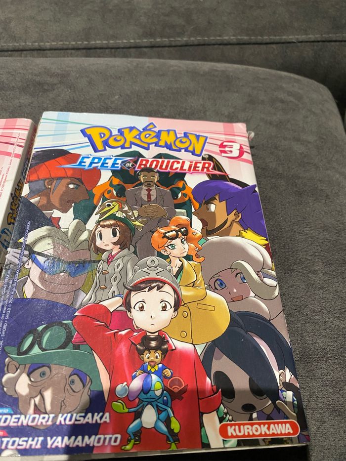Lot 3 manga Pokémon épée et bouclier - photo numéro 4