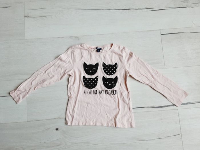 Vêtement fille tee-shirt manches longues rose chats velours noir Kiabi 5 ans