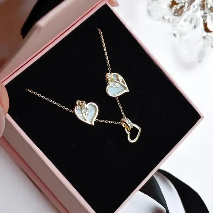 Parure "Cœur & Rose" en Acier Inoxydable Doré - Cadeau Idéal
