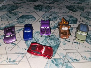 Lot de Voitures Cars Disney mattel metal d occasions tbe