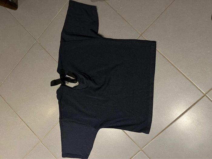 T-shirt S/M bleu marine large, un peu oversize - photo numéro 2