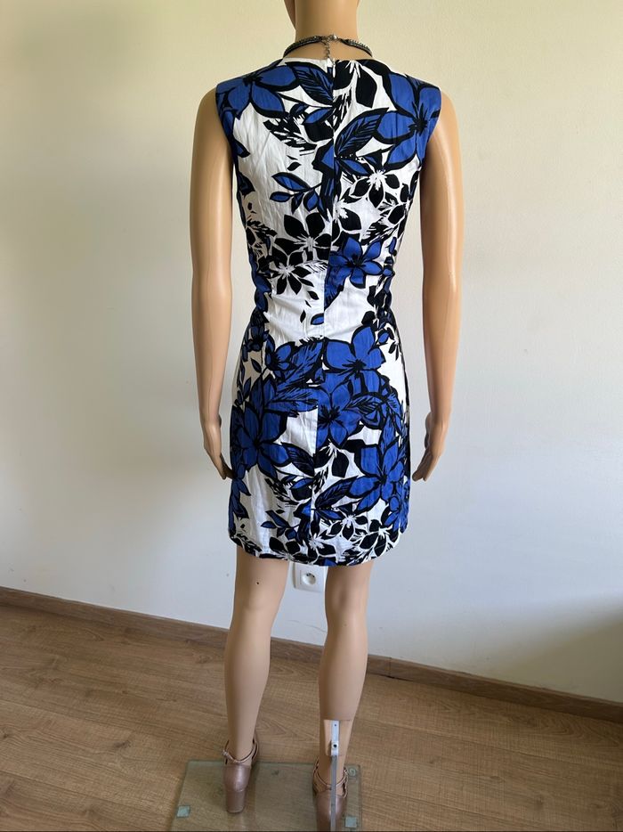 Robe bleue et blanche sans manches Anna Field taille 40 TBE - photo numéro 6