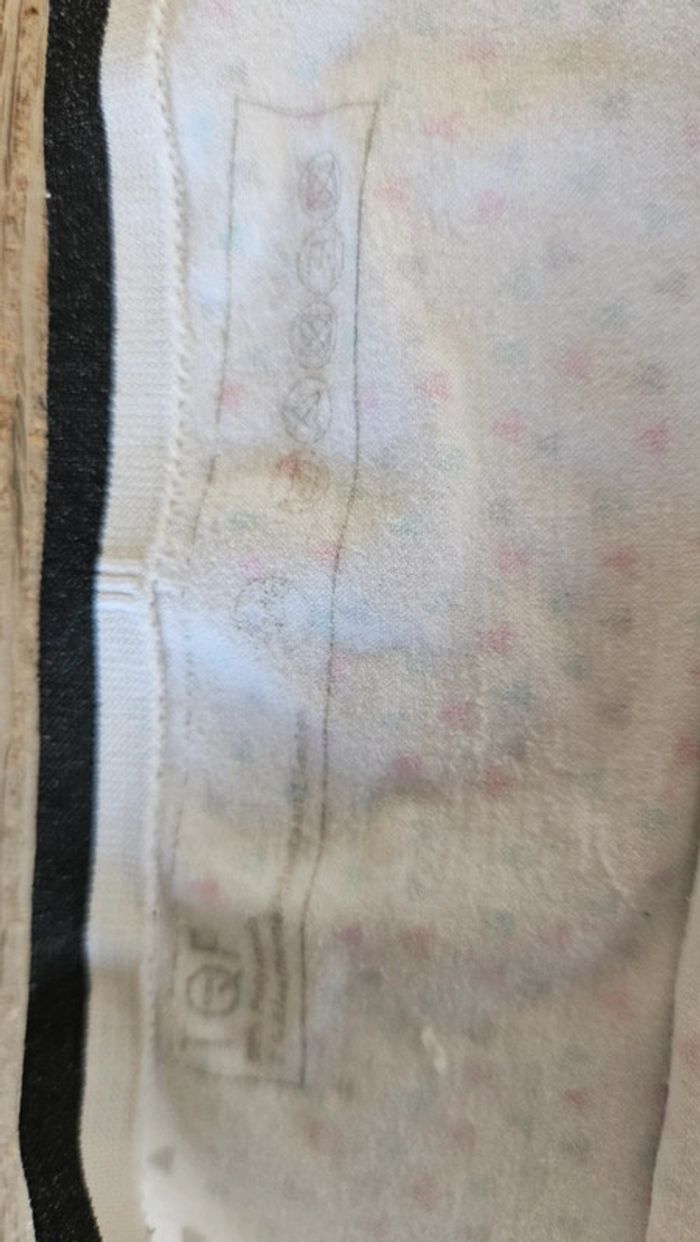 Lot composé de 2 shorty et 1 brassière, taille 15/16 ans - photo numéro 4