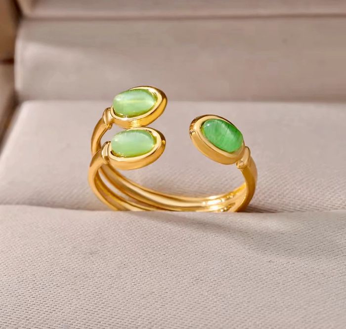 Bague triple perles vertes en acier inoxydable très mignon