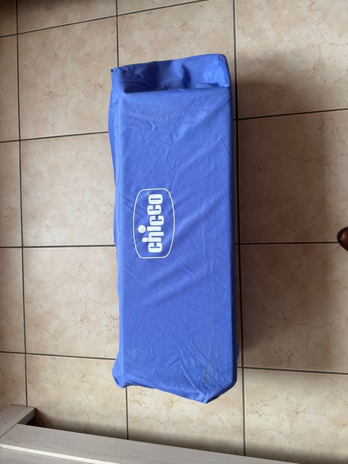 Lit parapluie - photo numéro 3