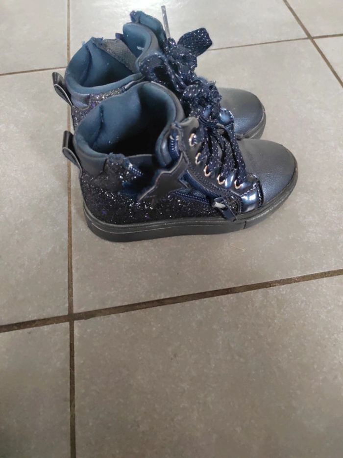 Chaussure bleu paillettes t 25 - photo numéro 4