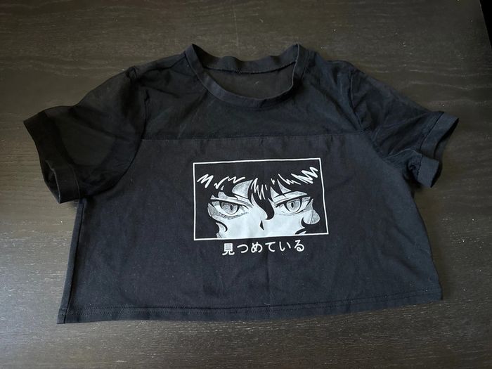 Top crop fille noir manga