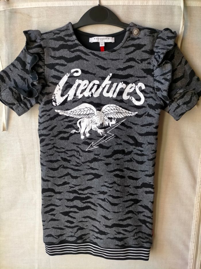 Superbe robe Givenchy 6 ans