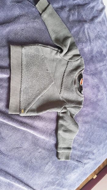 Pull 3 ans tape à l'oeil