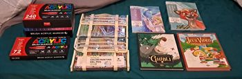 Lot feutres et livres coloriage mystere
