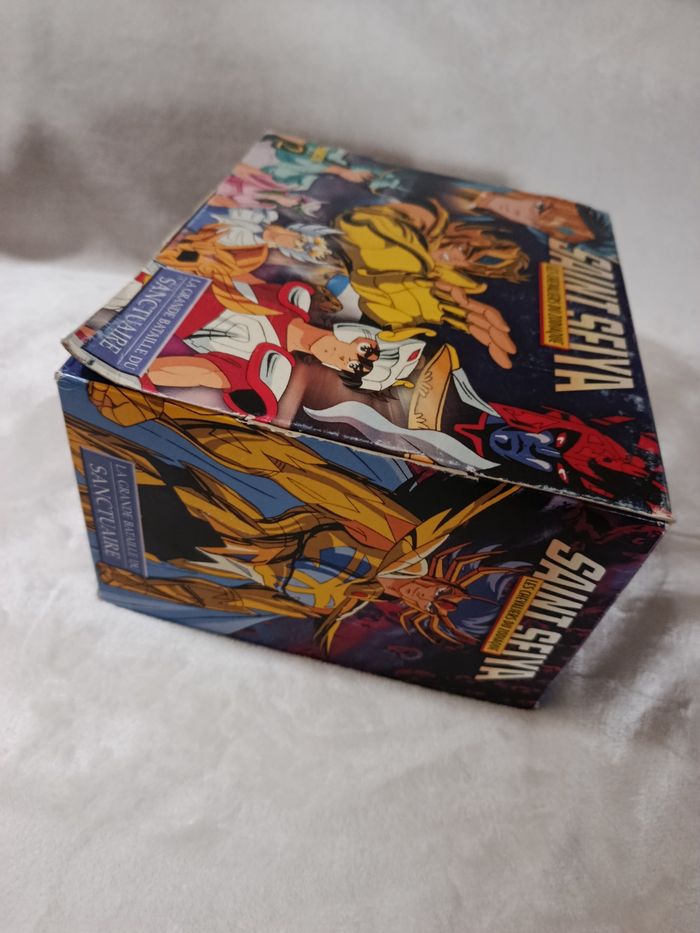 A saisir, coffret collector VHS  " saint Seiya " ( bien lire svp ) - photo numéro 7