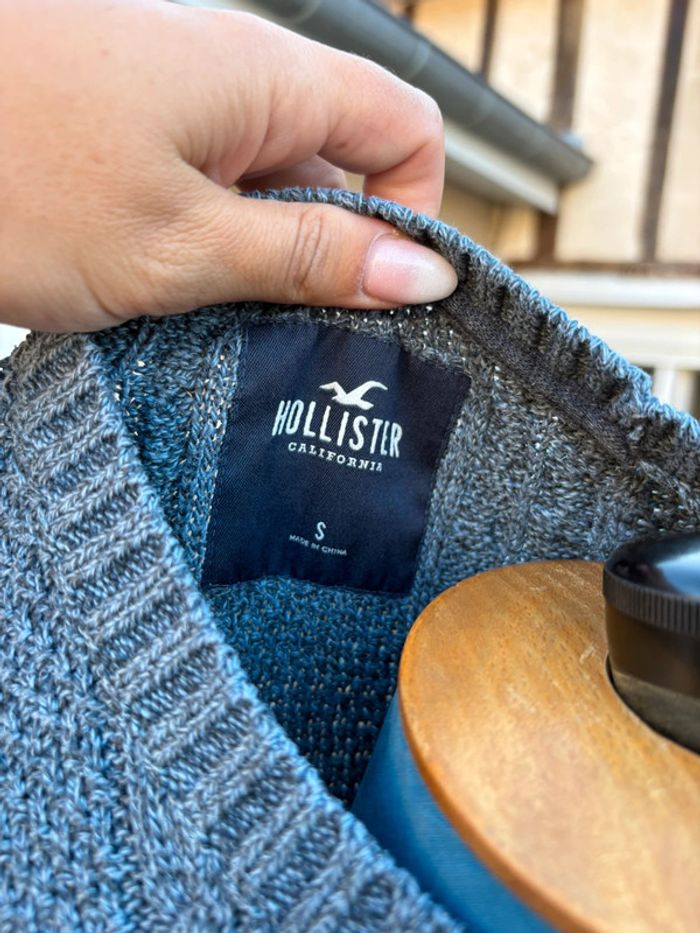 Pull en maille Hollister - taille S/36 - en très bon état - photo numéro 3