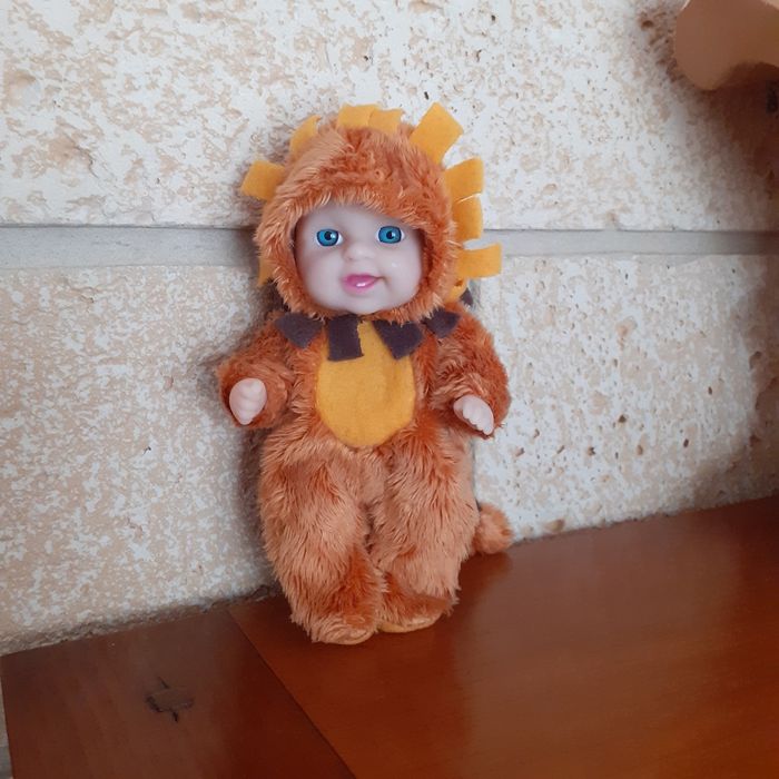Mini Poupon avec déguisement Petit Lion